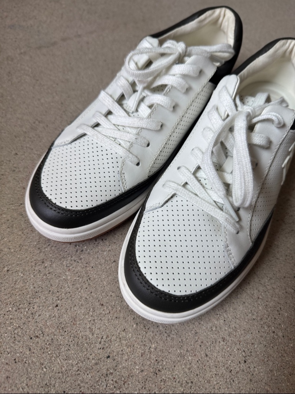 Ralph Lauren leather off white sneakers  with dark grey detail - Picture 7 of 7